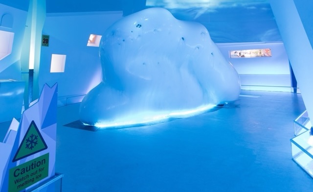 Dynamic Earth Iceberg
